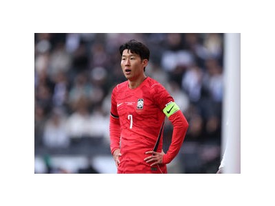 홍명보호 0-4 완패로 한국 축구대표팀 비상사태 발령