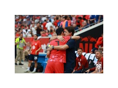 홍명보 감독 한국 축구대표팀 사령탑에서 물러난다